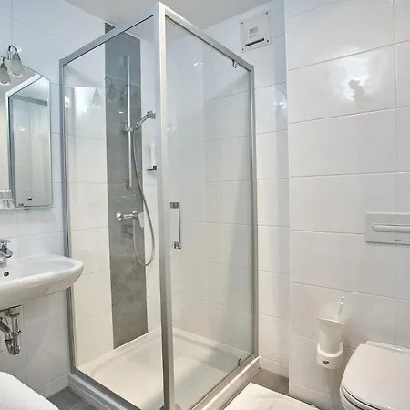 Haus Am Stubenberg فندق 3*